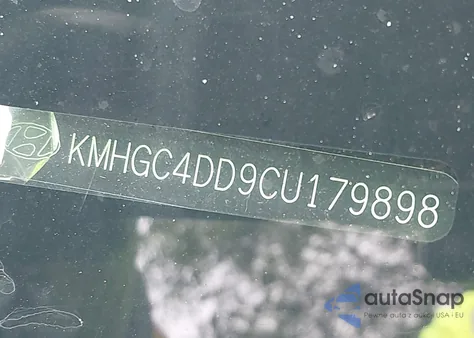 2012 Hyundai Genesis 3.8 z USA, uszkodzony, nr VIN KMHGC4DD9CU179898